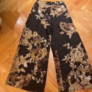 Printed silk pants from Vera Wang wide leg high waisted zipper in the front